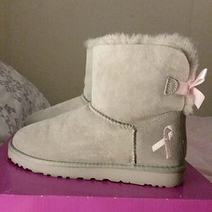 Ugg Mini Bailey Bow limited edition